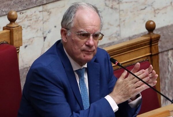 ΠΑΣΟΚ: Στην εκπνοή των καθηκόντων του, ο κ. Τασούλας υπέγραψε επιχορηγήσεις φορέων&hellip;