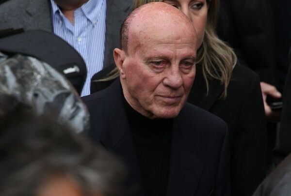 Μίμης Δομάζος: Πέθανε ο “Στρατηγός” του ελληνικού ποδοσφαίρου