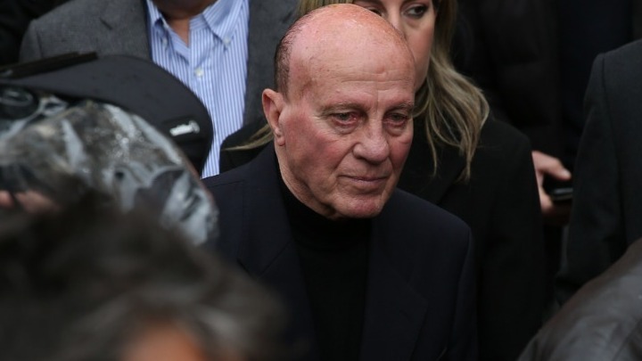 Ο «αποχαιρετισμός» απ’ τις κόρες του Μίμη Δομάζου: «Ήσουν τόσο γρήγορος κι&hellip;