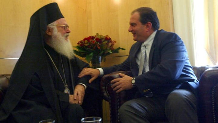 Κ. Καραμανλής για εκδημία του Αρχιεπισκόπου Αναστάσιου: Με συγκίνηση αποχαιρετώ μια μεγάλη&hellip;