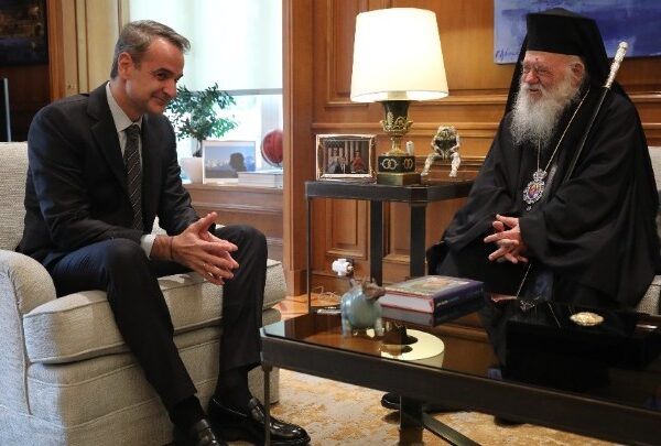 Συνάντηση Κυρ. Μητσοτάκη με αρχιεπίσκοπο Αθηνών Ιερώνυμο
