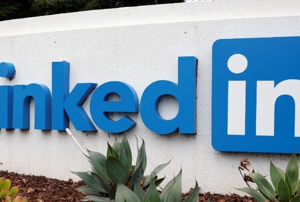 Γαλλία: Προσφυγή ΜΜΕ κατά του LinkedIn