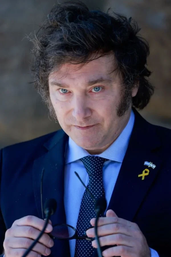 Αργεντινή: Ο Μιλέι απειλείται με παραπομπή στο Κογκρέσο για χειραγώγηση κρυπτονομίσματος το οποίο καταποντίστηκε