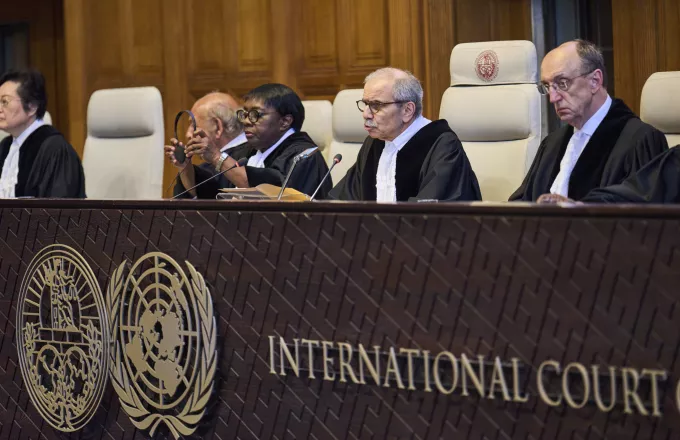 Τραμπ: Επιβολή κυρώσεων στο Διεθνές Ποινικό Δικαστήριο