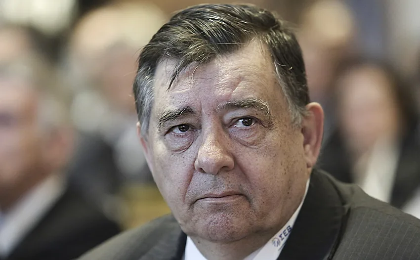 Αθλιότητες Καρατζαφέρη κατά Καρυστιανού- “Το παίζει νέα Κούνεβα”