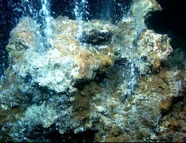 Ζεληλίδης για Σαντορίνη: Θεωρώ ότι θα γίνει έκρηξη του ηφαιστείου Κολούμπο