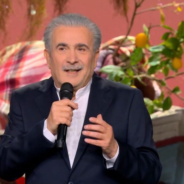 Λάκης Λαζόπουλος: Κύριε Μητσοτάκη, μην παραιτηθείτε, είναι πολύ αργά