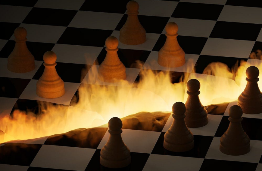 Ουκρανία: Η διπλωματική σκακιέρα ξαναστήνεται