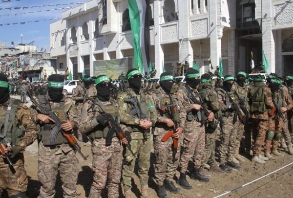 Χαμάς: «Δεν δεχόμαστε απειλές, δεν απελευθερώνουμε ομήρους το Σάββατο»