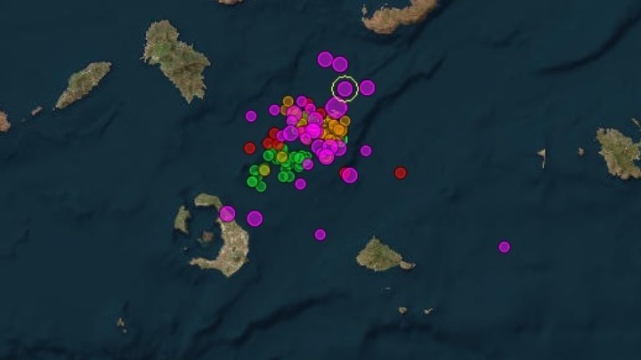 Συναγερμός για τις σεισμικές δονήσεις μεταξύ Σαντορίνης και Αμοργού – Σε γενική επιφυλακή&hellip;