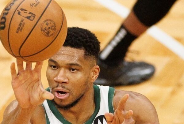 Αντετοκούνμπο: «Στην Ελλάδα ή στην Κίνα το All Star»