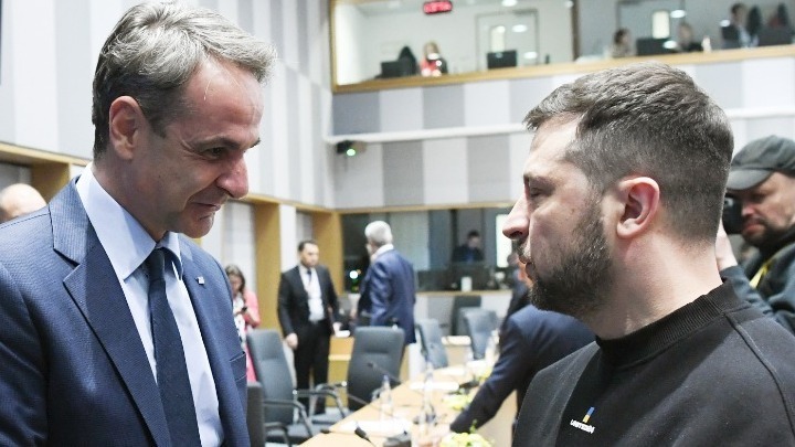 Τηλεφωνική επικοινωνία Μητσοτάκη-Ζελένσκι: Τίποτα δεν μπορεί να αποφασιστεί για την Ουκρανία χωρίς την Ουκρανία