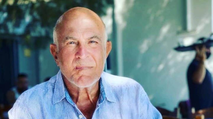 Γιώργος Βερνίκος / Μεταξύ Αντίστασης και “Περιμένοντας τον Γκοντό”