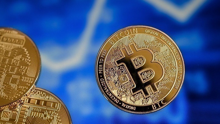 Bitcoin σε ελεύθερη πτώση κάτω από τα 90.000 δολάρια: Τι σηματοδοτεί η βουτιά&hellip;