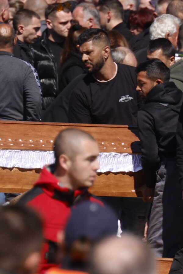 Βόρεια Μακεδονία: Το Κότσανι κηδεύει σήμερα τους νεκρούς της τραγωδίας στο νυχτερινό κέντρο