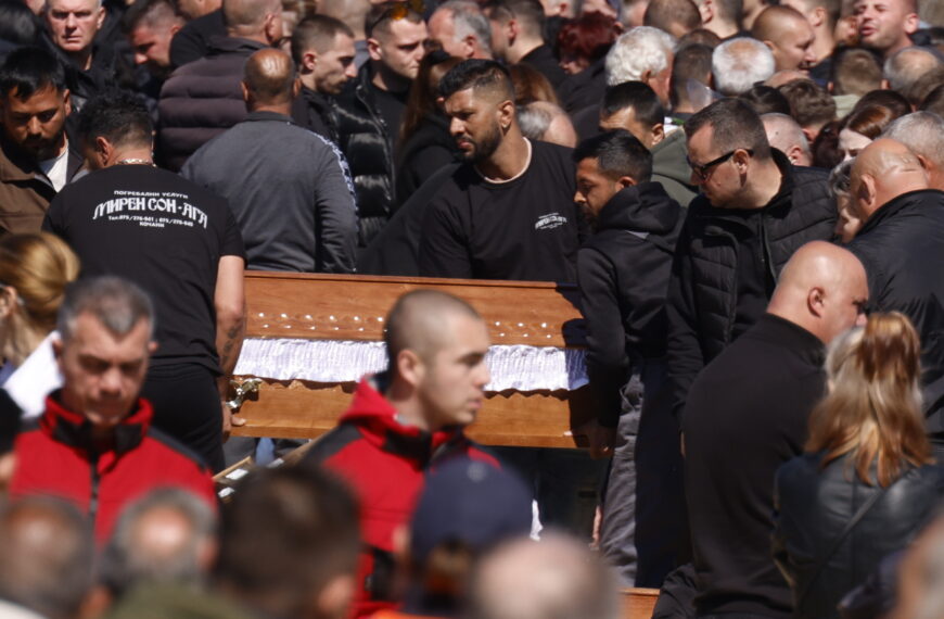 Βόρεια Μακεδονία: Το Κότσανι κηδεύει σήμερα τους νεκρούς της τραγωδίας στο νυχτερινό&hellip;