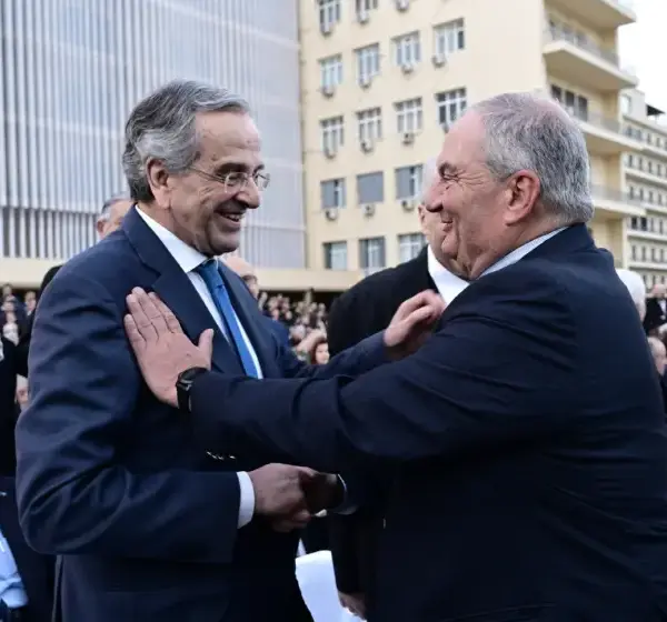 Καραμανλής, Σαμαράς, Παυλόπουλος στην τελετή αποκαλυπτηρίων της “Κιβωτού Εθνικής Μνήμης”