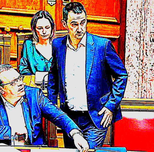 Κύριε Φάμελλε, κύριε Χαρίτση, όλα καλά;