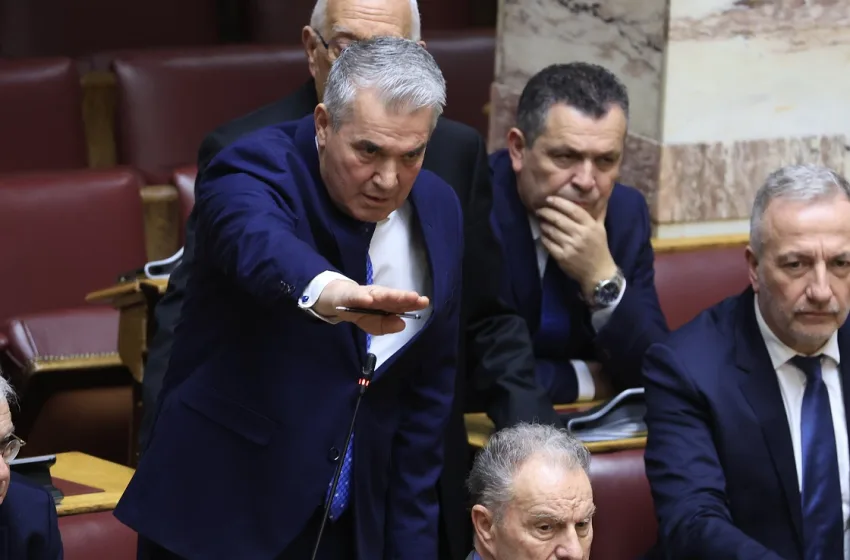 Θύελλα στη Βουλή για το χυδαίο σχόλιο Κυριαζίδη στην Κωνσταντοπούλου: “Κάνε και κανένα παιδί… “ – Παραπέμπεται για διαγραφή… μετά την ψηφοφορία