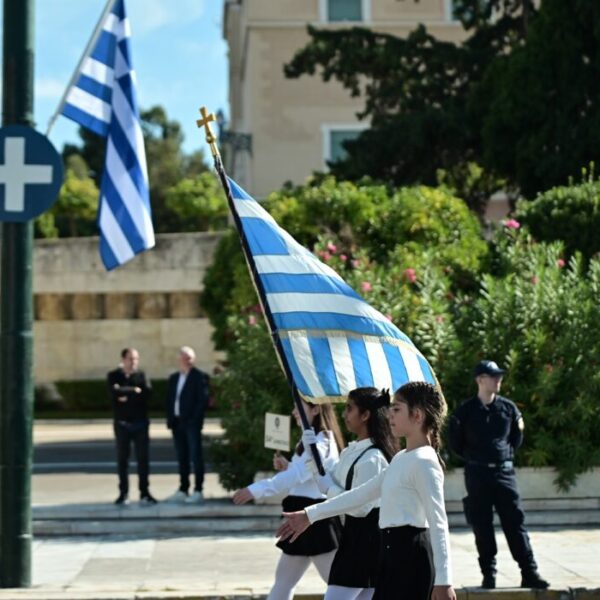 Κυκλοφοριακές ρυθμίσεις σε Αθήνα και Πειραιά για τον εορτασμό της 28ης Οκτωβρίου