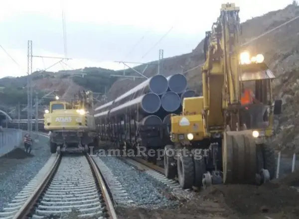 ΟΣΕ: Καθίζηση στη γραμμή του τρένου στην έξοδο της μεγάλης σήραγγας της Όθρυος