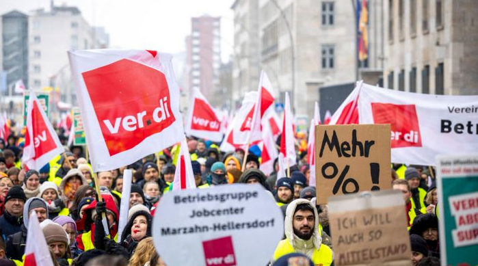Γερμανία: Σε απεργιακό πυρετό ο δημόσιος τομέας