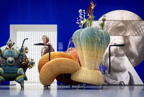 «Leap Year»: Έκθεση της Haegue Yang στο Μουσείο Kunsthal