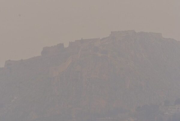 Συνεχίζεται η μεταφορά αφρικανικής σκόνης