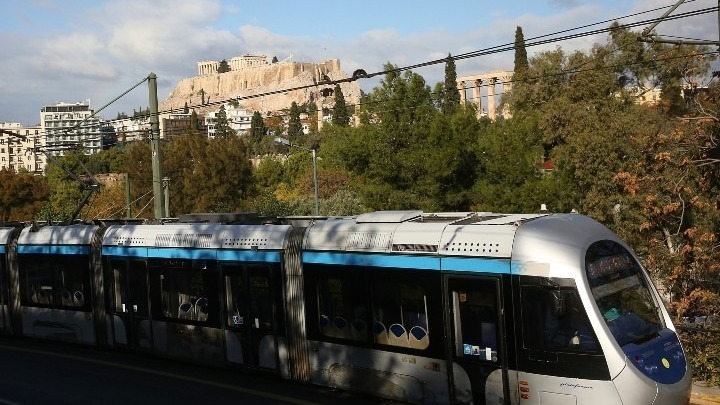 Κυκλοφοριακές ρυθμίσεις σε μετρό και τραμ λόγω των παρελάσεων για την 25η Μαρτίου