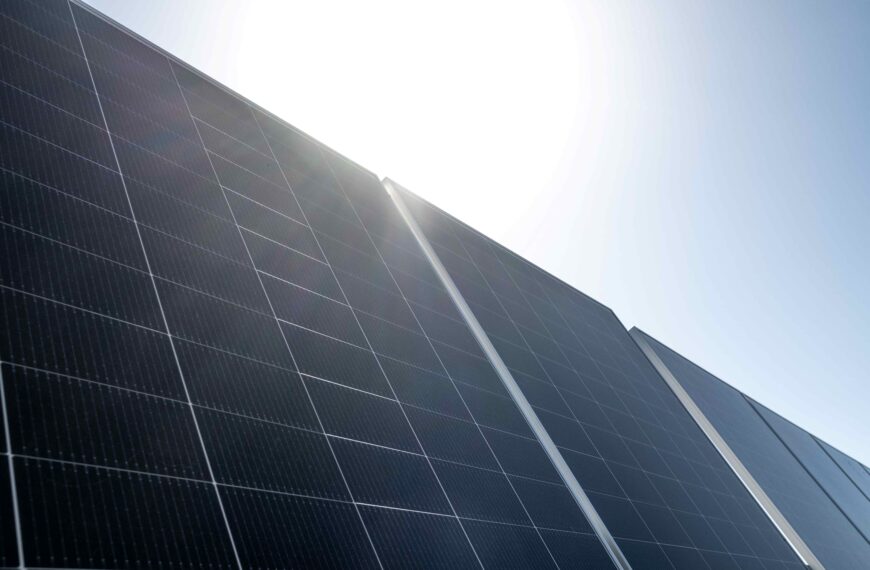 MORE και ΔΕΗ Ανανεώσιμες: Οκτώ φωτοβολταϊκοί σταθμοί συνολικής ισχύος 882,4 MW στη&hellip;