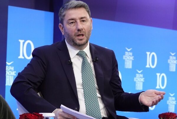 Ανδρουλάκης: Η χώρα χρειάζεται σχέδιο και στρατηγική που δεν υπάρχει σήμερα