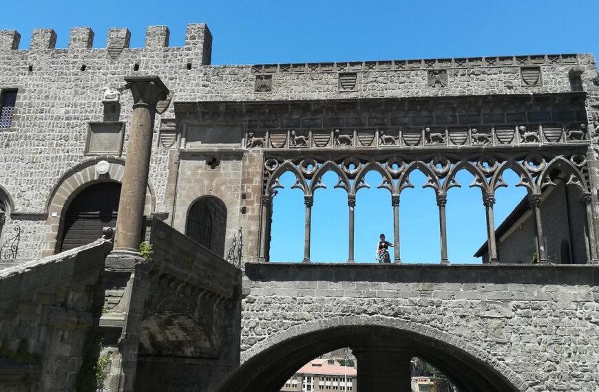 Image by lino9999 on Pixabay