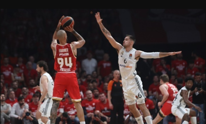 Ο Ολυμπιακός φιλοξενεί την Ρεάλ Μαδρίτης με στόχο το 2-0