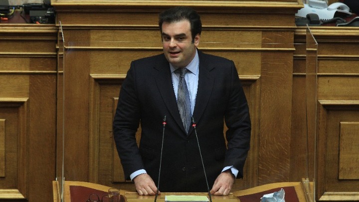 Πιερρακάκης: Η απόφαση επιβολής δασμών από τις ΗΠΑ είναι στροφή στον προστατευτισμό – Τσιάρας: Ψυχραιμία στις αντιδράσεις μας