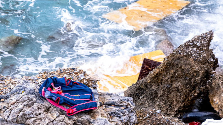 Τέσσερις νεκροί και τέσσερις αγνοούμενοι μετανάστες ανοικτά της Λέσβου