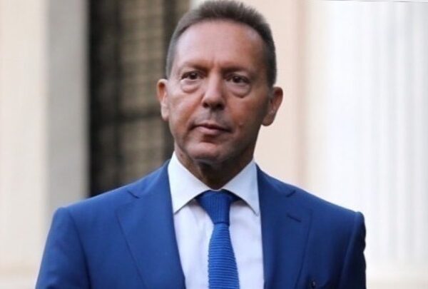 Στουρνάρας στη Handelsblatt: Το ευρώ πρέπει να γίνει παγκόσμιο αποθεματικό νόμισμα