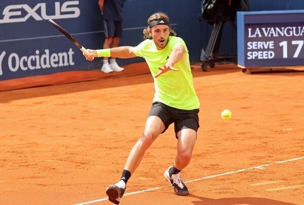 Τραυματισμός Τσιτσιπά: Άδοξο τέλος στη Βαρκελώνη