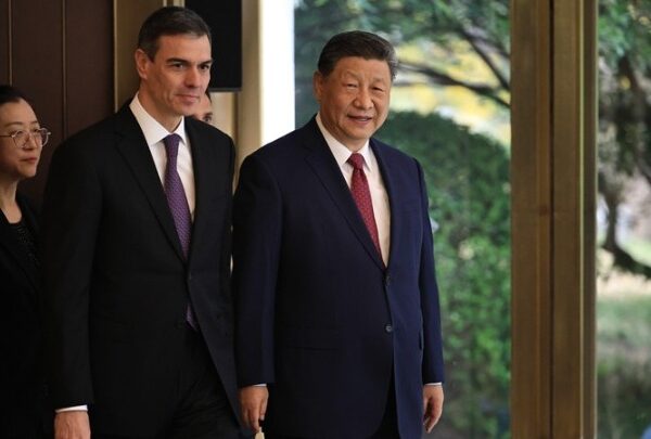 Σάντσεθ: Η Ισπανία ευνοεί μια πιο ισορροπημένη σχέση ΕΕ-Κίνας- Σι: Εμβάθυνση σχέσεων&hellip;