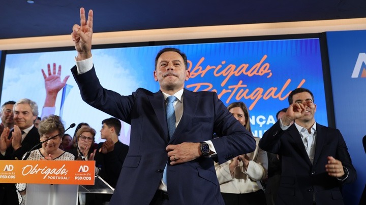 Πορτογαλία: Νίκη χωρίς πλειοψηφία για τον Μοντενέγκρου, άνοδος-σοκ για την ακροδεξιά