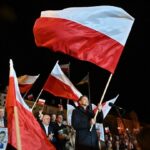 Πολωνία: Αναμέτρηση Τρασκόφσκι – Ναβρότσκι στον δεύτερο γύρο των προεδρικών εκλογών