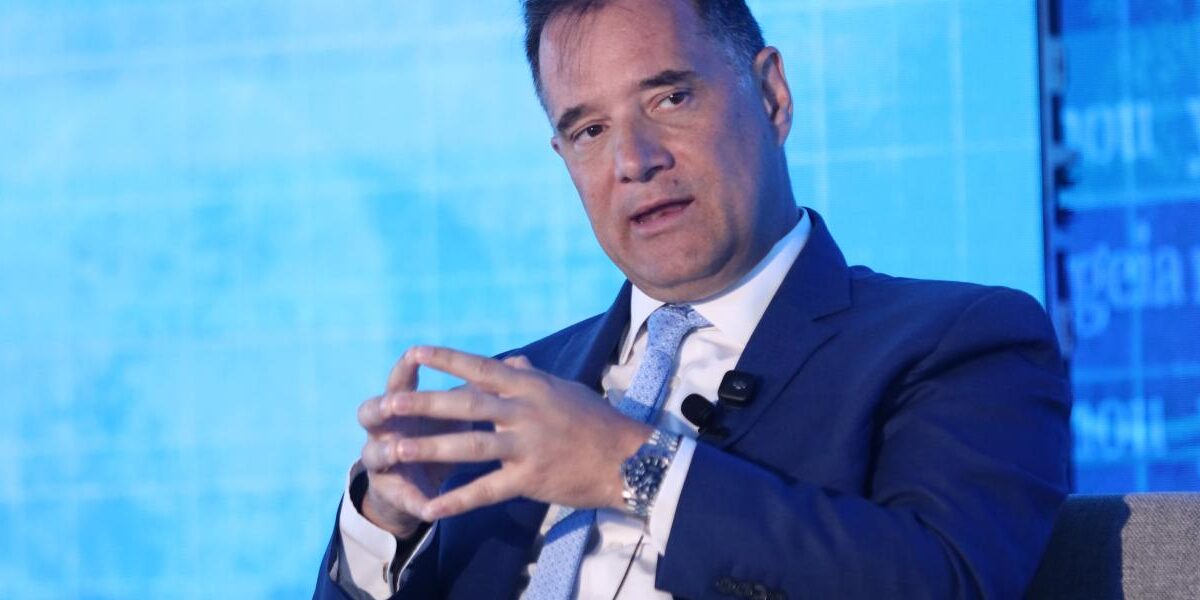 Υποχωρεί ο Άδωνις Γεωργιάδης για το DNA των νεογνών: «Φαίνεται πως δεν θα&hellip;