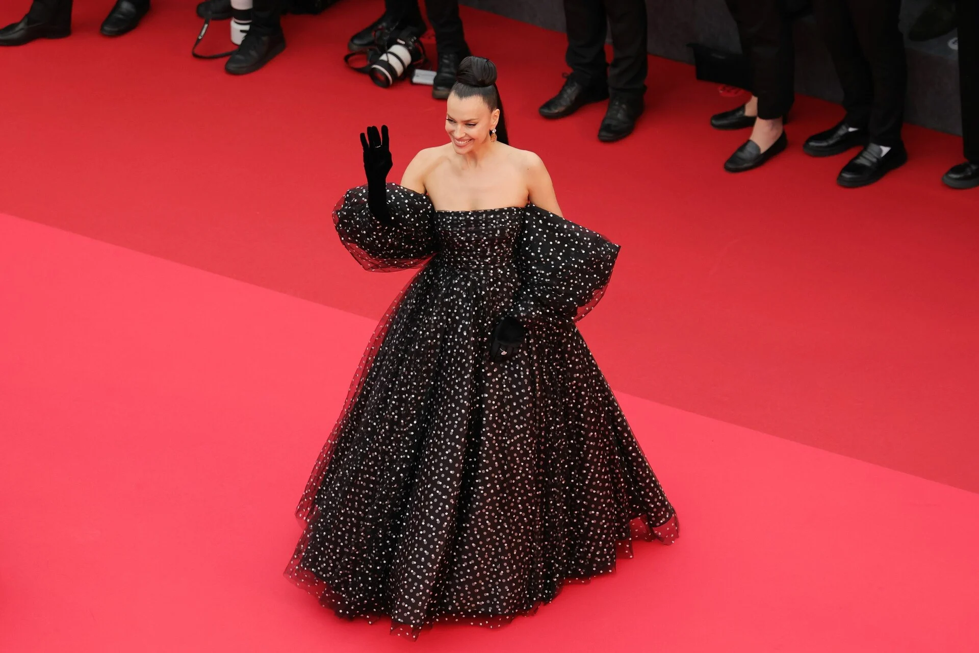 Οι Καννες και οι αμφιλεγόμενοι κανόνες μόδας στο κόκκινο χαλί