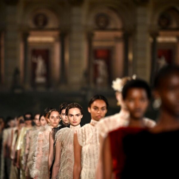 Η Μαρία Γκράτσια Κιούρι αποχωρεί από τον Dior