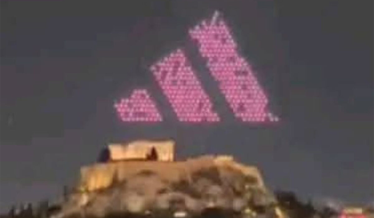 Εισαγγελική έρευνα για το drone show της Adidas πάνω από την Ακρόπολη – Μπαλάκι ευθυνών