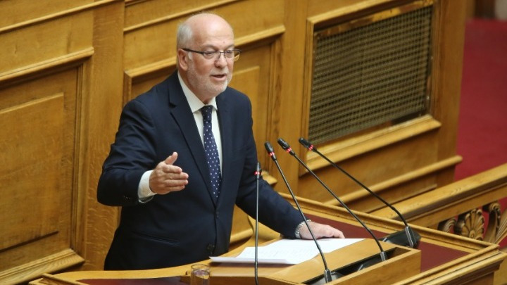 Σφοδρή πολιτική αντιπαράθεση στη Βουλή μεταξύ Φλωρίδη και αντιπολίτευσης – «Δυναμιτίζετε τη σχέση με το Ισραήλ, υπέρ της Τουρκίας» – «Ντροπή για τη κυβέρνηση και τη χώρα»