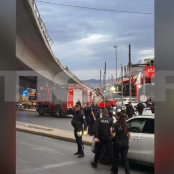 Νταλίκα έπεσε από τη γέφυρα της Πέτρου Ράλλη