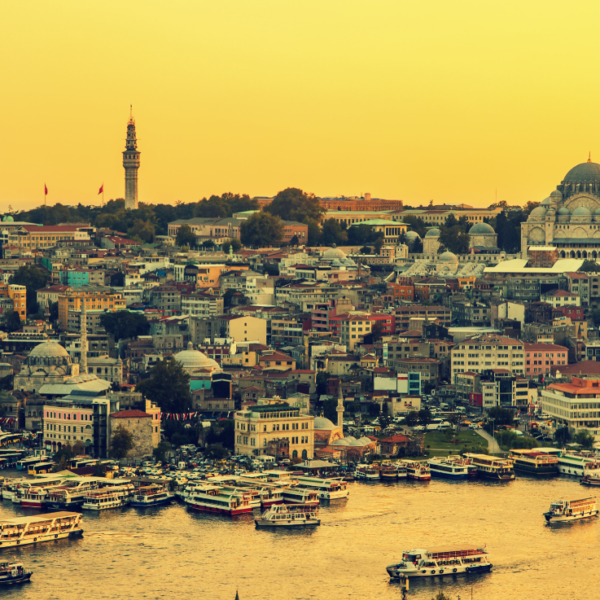 Διπλωματικός πυρετός για το Ουκρανικό: Όλοι οι δρόμοι οδηγούν στην Πόλη;