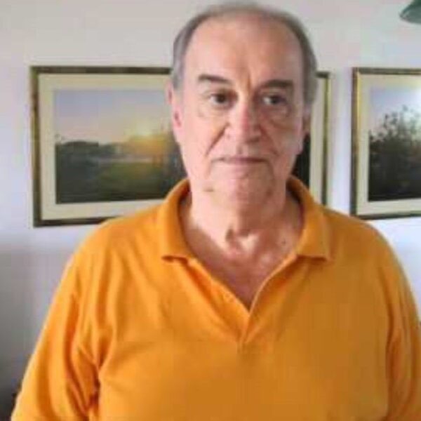 Πέθανε ο Κώστας Λυχναράς