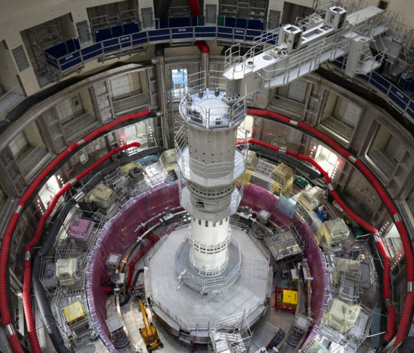  Ο ισχυρότερος μαγνήτης του κόσμου μπορεί να σηκώσει ένα… αεροπλανοφόρο – Ορόσημο&hellip;