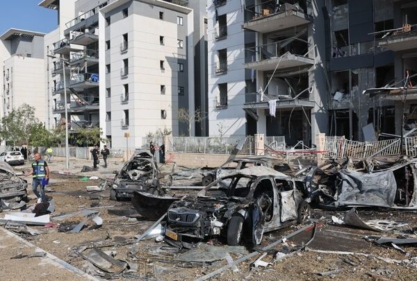 Κλιμακώνεται και πάλι η σύγκρουση Ιράν-Ισραήλ παρά την εκεχειρία: Κατηγορίες, διαψεύσεις και&hellip;
